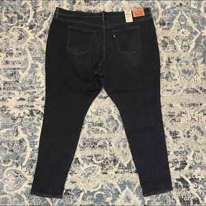 NWT BLACK LEVI SKINNY JEANS 24 W